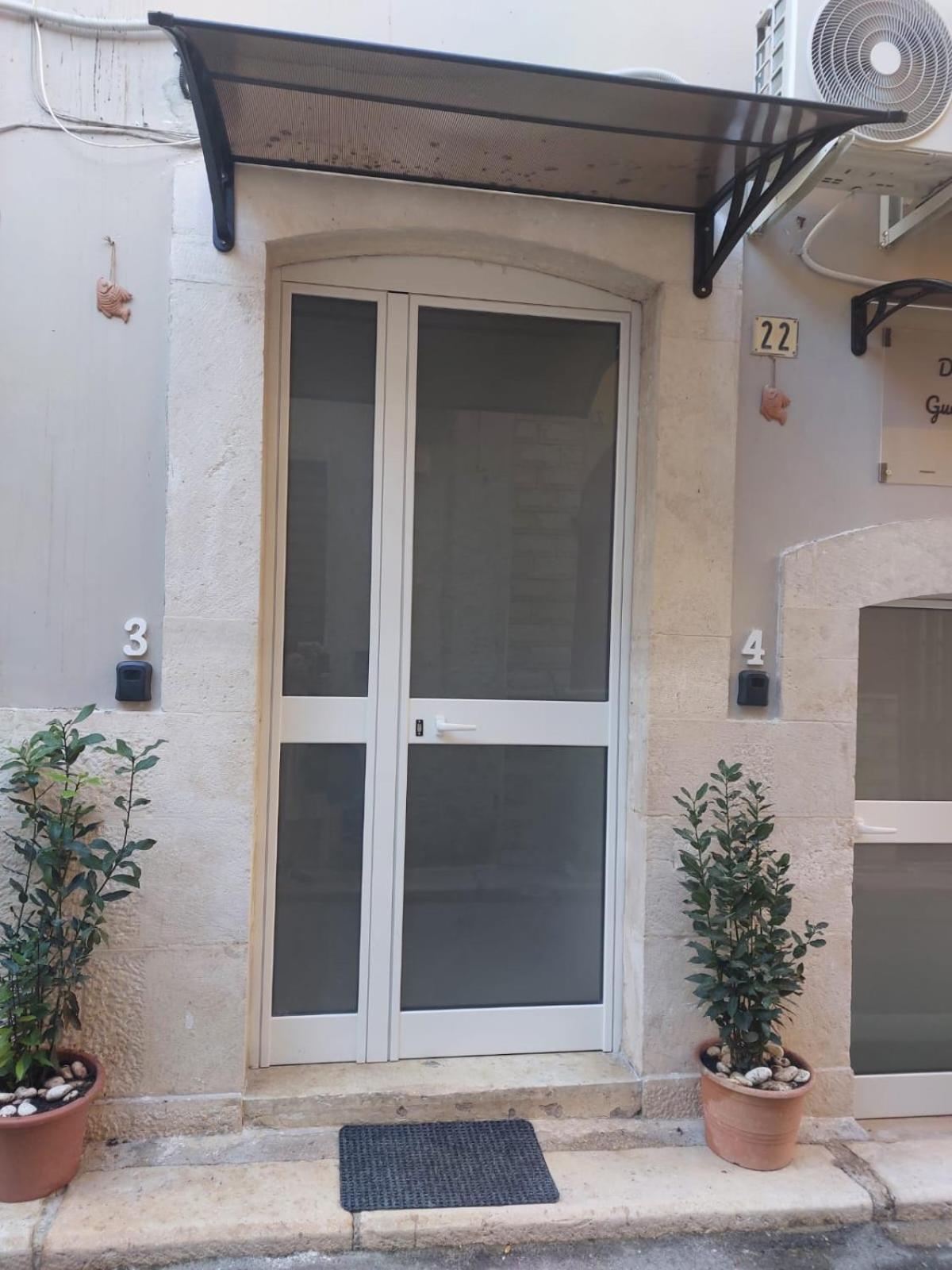 Di Fronzo Guest House A Triggiano Exterior photo
