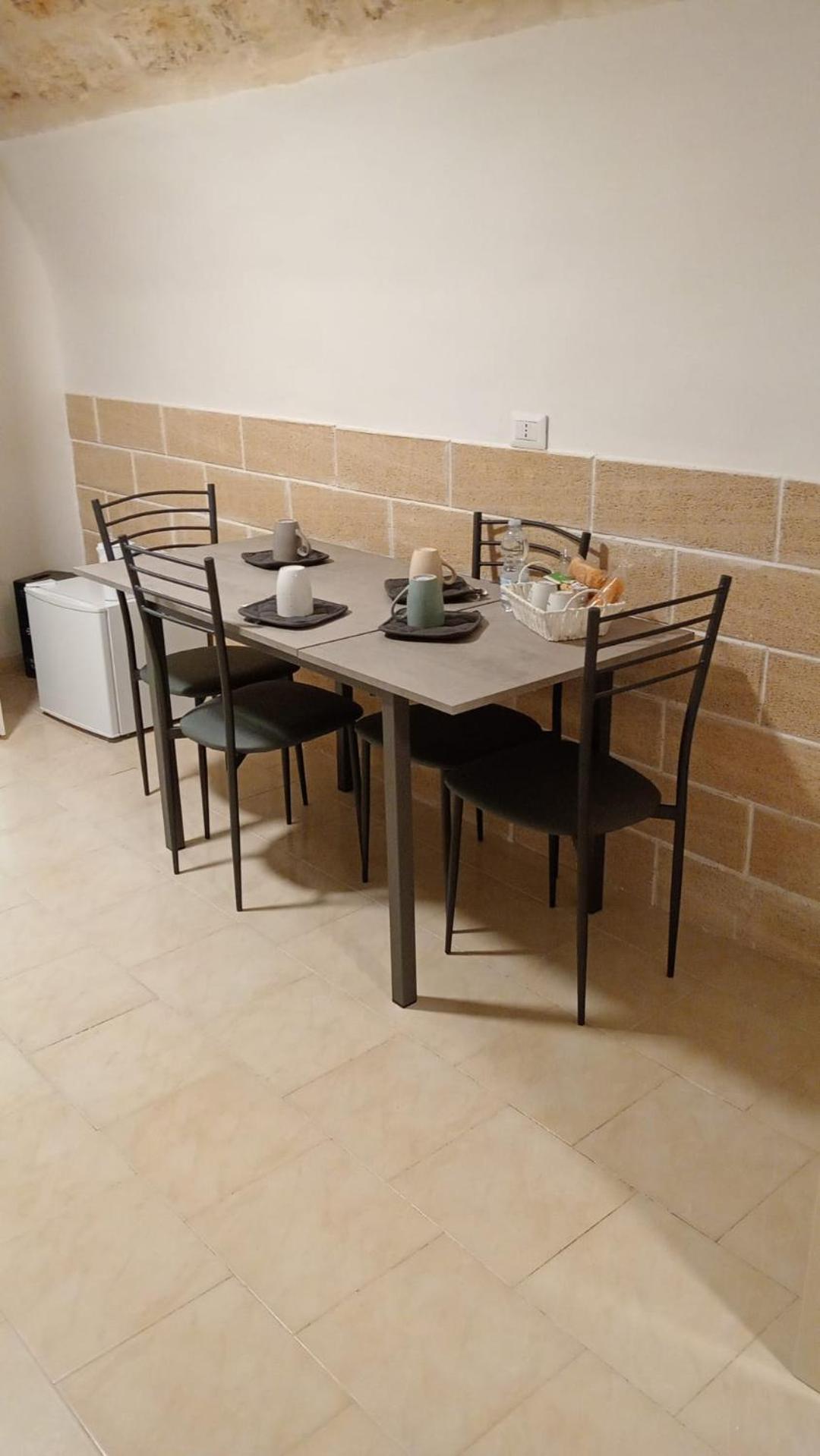 Di Fronzo Guest House A Triggiano Exterior photo