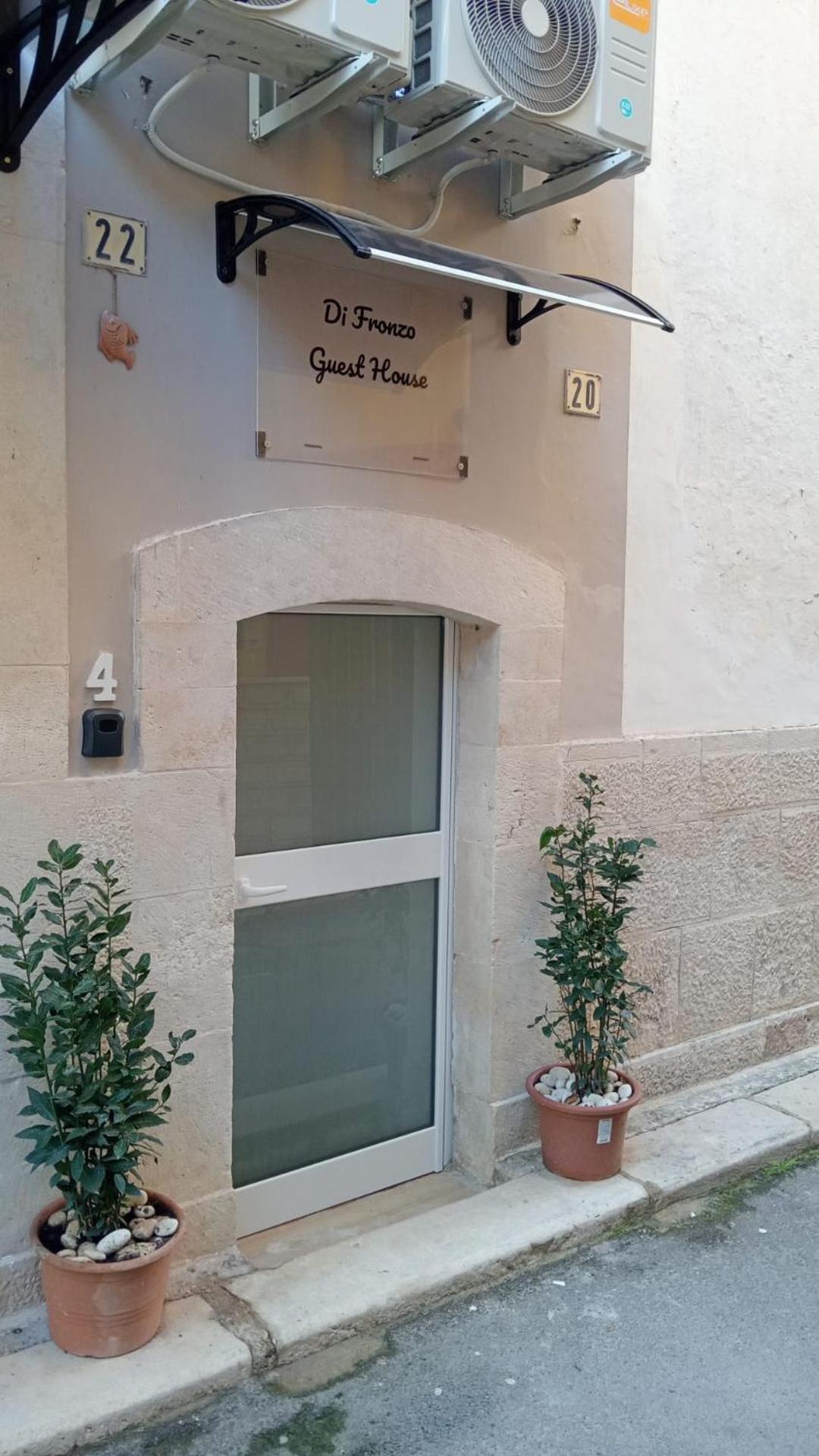 Di Fronzo Guest House A Triggiano Exterior photo